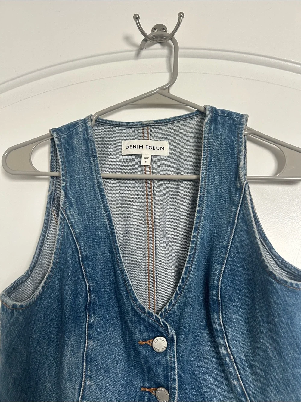 Aritzia Denim Forum The 90's Mia Denim Vest Size S Boho Western Festival Chic - Picture 4 of 13